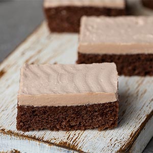 كيكة شوكولاتة كيتو صغيرة - 12 قطعة